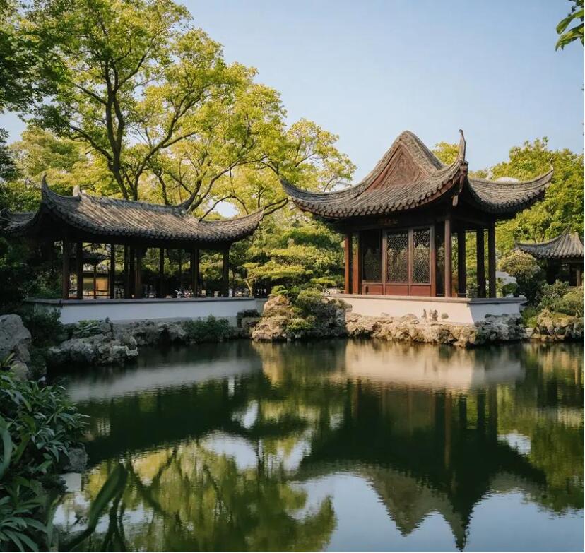 南阳卧龙芷卉土建有限公司